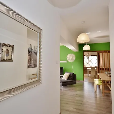City Living Tk 1 Rm 4 * St. Julian's